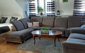 Apartament 27 Z Tarasem